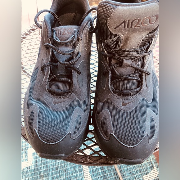 Gently worn Nike Air Max 200 Size 12 black on black mesh and suede - Picture 3 of 5